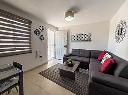 Poliforum Modern 2BR Modern Apartment