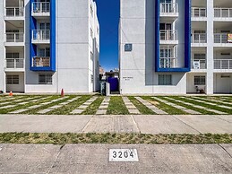 Poliforum Modern 2BR Modern Apartment