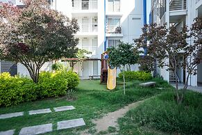 Poliforum Modern 2BR Modern Apartment