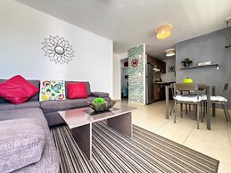 Poliforum Modern 2BR Modern Apartment