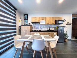 Cozy Apartment for 4 Guests with Parking