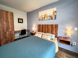 Cozy Apartment for 4 Guests with Parking