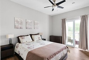 1BR Condo w Community Pool Near Domain