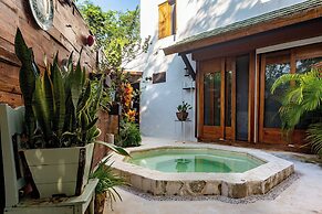 Luxury Villa in Cozumel w Pool & Hot Tub
