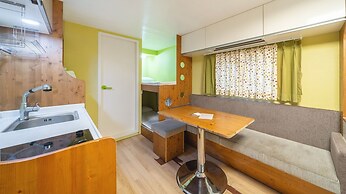 Gapeyong Fourseason Pet Glamping Caravan