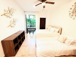 High-End Waterfront Condo Secrets Waters