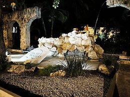 High-End Waterfront Condo Secrets Waters