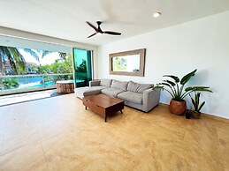 High-End Waterfront Condo Secrets Waters