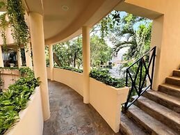 High-End Waterfront Condo Secrets Waters