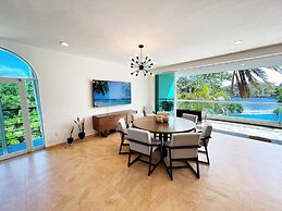 High-End Waterfront Condo Secrets Waters