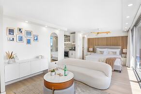 Pacific Monarch Condos Near Waikiki Beach w/ City View & Partial Ocean