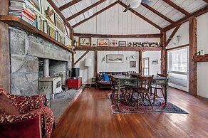 Renovated Grand Woodstock Barn