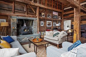Renovated Grand Woodstock Barn