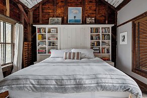 Renovated Grand Woodstock Barn