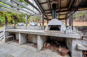 Renovated Grand Woodstock Barn