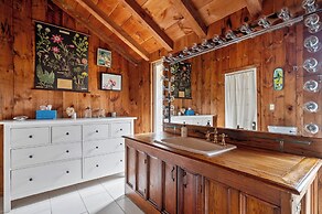 Renovated Grand Woodstock Barn
