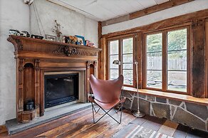 Renovated Grand Woodstock Barn