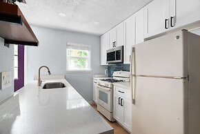 Texan House Sleeps 6 Domain ShoppingQ2