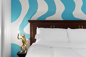 Texan House Sleeps 6 Domain ShoppingQ2