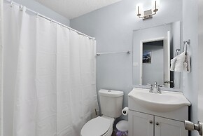 Two Houses in One Close to the domain