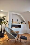 Central Penthouse With Private Rooftop Terrace