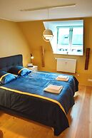 Central Penthouse With Private Rooftop Terrace