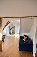 Central Penthouse With Private Rooftop Terrace