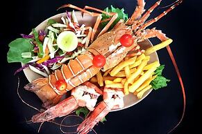 Rainbow Resort Bar and Restaurant