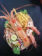 Rainbow Resort Bar and Restaurant