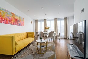 Elegant Spacious Luxury 2 bed Apartment Sleeps 6