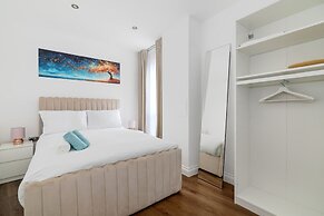 Elegant Spacious Luxury 2 bed Apartment Sleeps 6