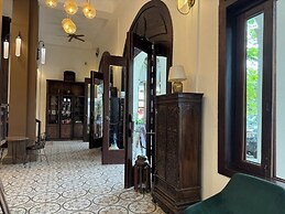 The J Break Boutique