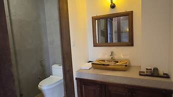 The J Break Boutique