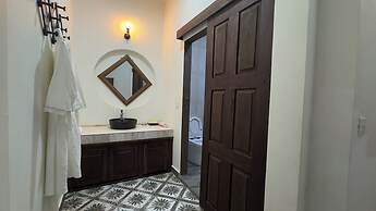 The J Break Boutique