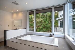 Furano Lodge 10 by H2 Life