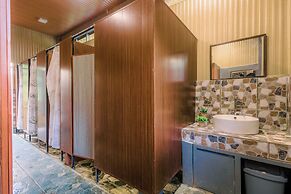 BUSAI DREAM FALLS RESORT