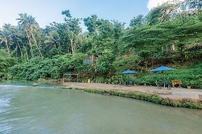 BUSAI DREAM FALLS RESORT