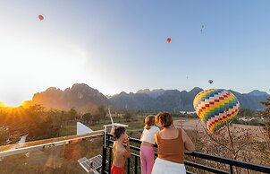 Sunrise Mountain View Resort