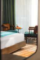Sunrise Mountain View Resort