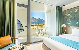 Sunrise Mountain View Resort