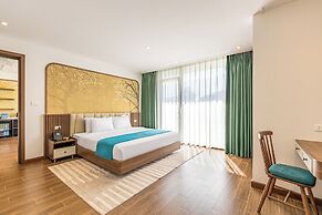 Sunrise Mountain View Resort