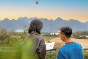 Sunrise Mountain View Resort