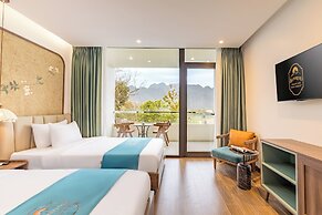 Sunrise Mountain View Resort