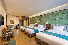 Sunrise Mountain View Resort