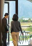 Sunrise Mountain View Resort