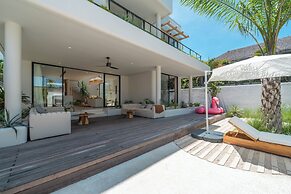 Villa Berawa Breeze