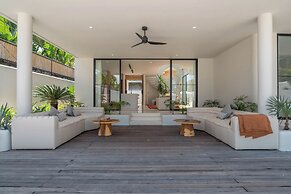 Villa Berawa Breeze