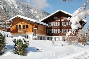 Lenk Lodge