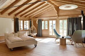 Lenk Lodge
