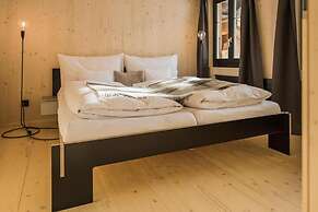 Lenk Lodge